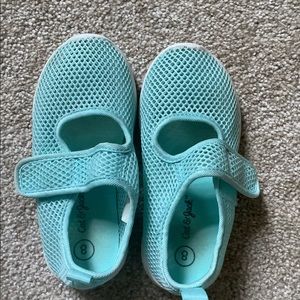 Cat & Jack water shoes